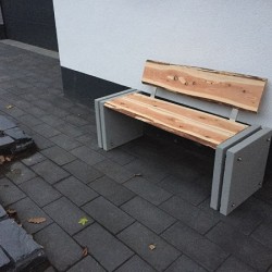 Kundenprojekt: Sitzbank aus unbesäumten Lärchenholz